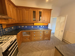 Kitchen- click for photo gallery